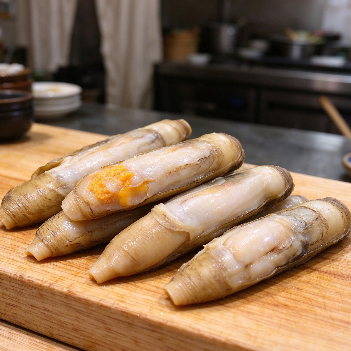 Steamed Bamboo Clams with Orange Roe